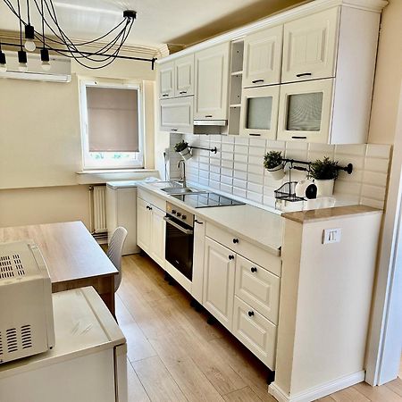 Tim View Apartament Apartment Алба Юлия Екстериор снимка